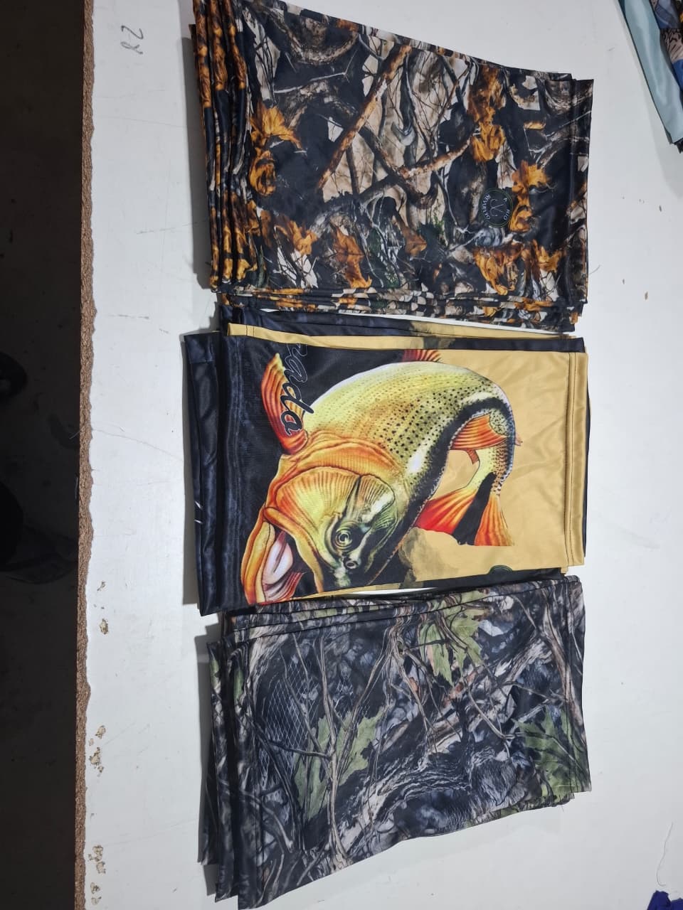 CUELLITOS ESTAMPADOS PESCADORES