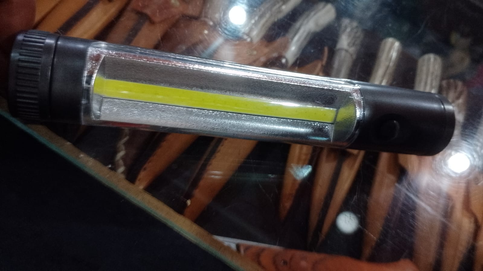 LINTERNA LED 2 EN 1 CON IMAN YW-3825